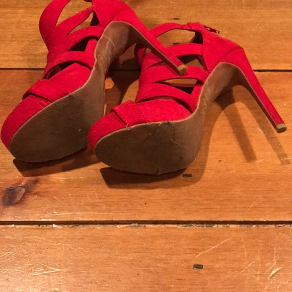 Red Strappy Suede Heels - Picture 4 of 7